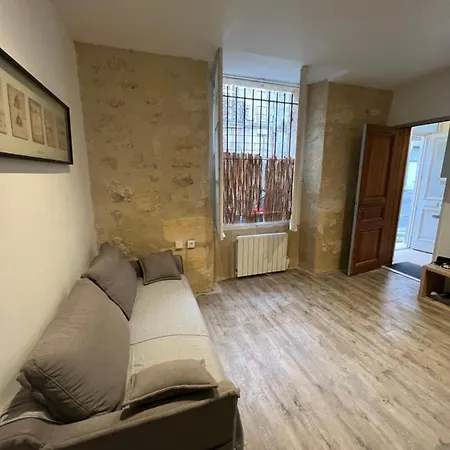 Dans Le Centre De Apartamento Bordéus